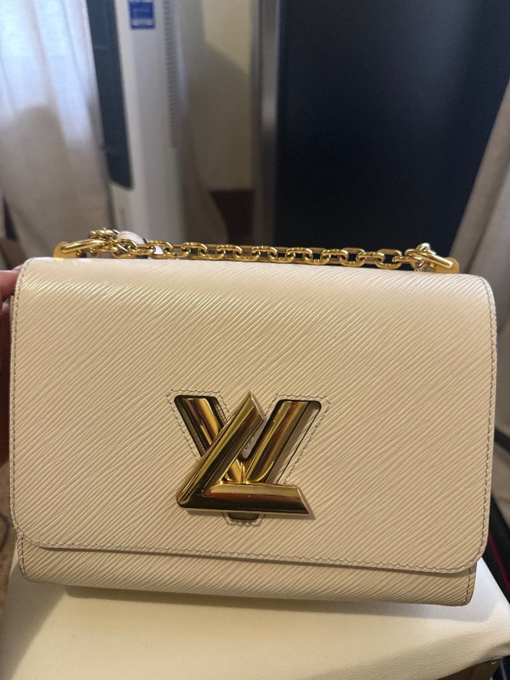 Louis Vuitton Epi Twist Shoulder Bag MM Quartz